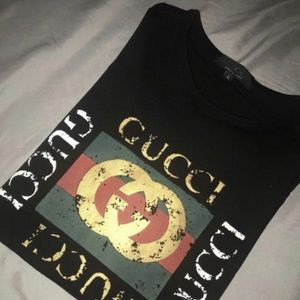 Men T Shirt Size Large (Fits like a small-medium)